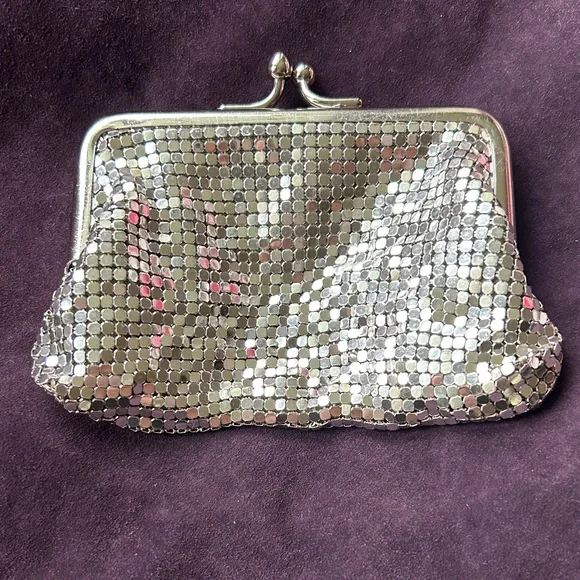 Whiting and Davis Silver Mesh coin purse - Picture 2 of 4